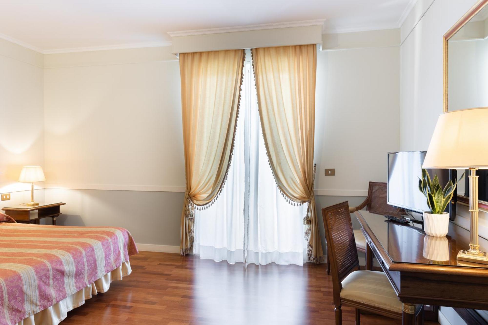 Hotel Tuder Todi Exterior foto